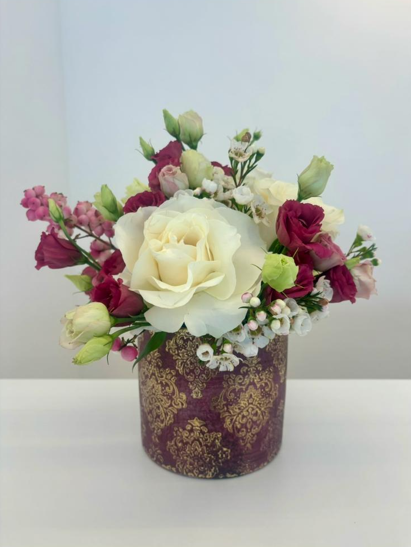 Vaso Design "Elegance" con Mix di Fiori Freschi